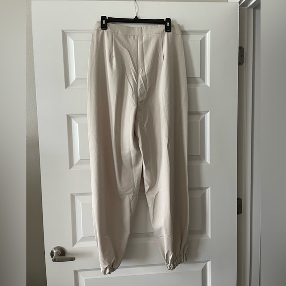 NASTY GAL Pants with Pockets - Picture 3 of 3